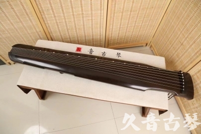 楚雄彝族自治州●久音古琴  ●限量款式 20240627 [精品演奏仲尼式]